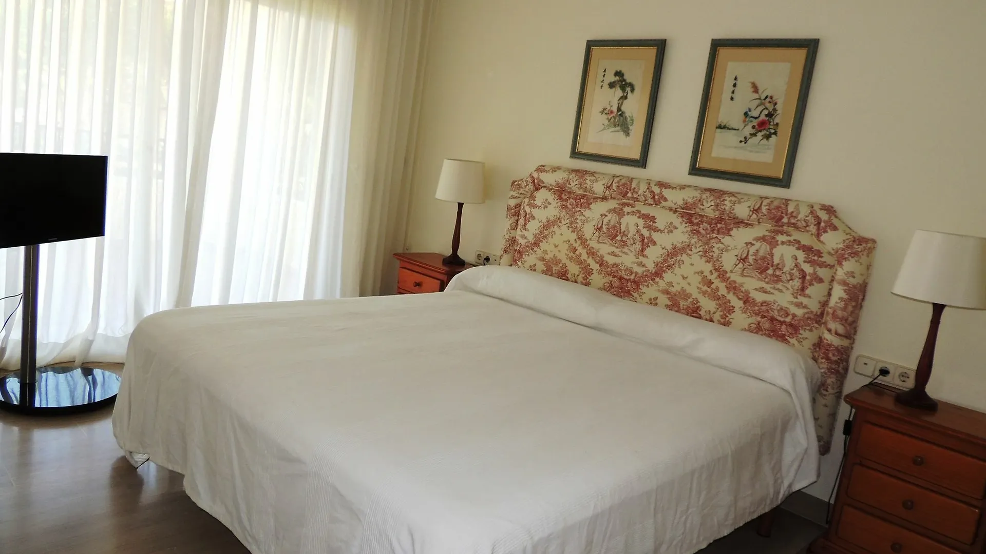 Hacienda Playa Aparthotel Marbella 4*,